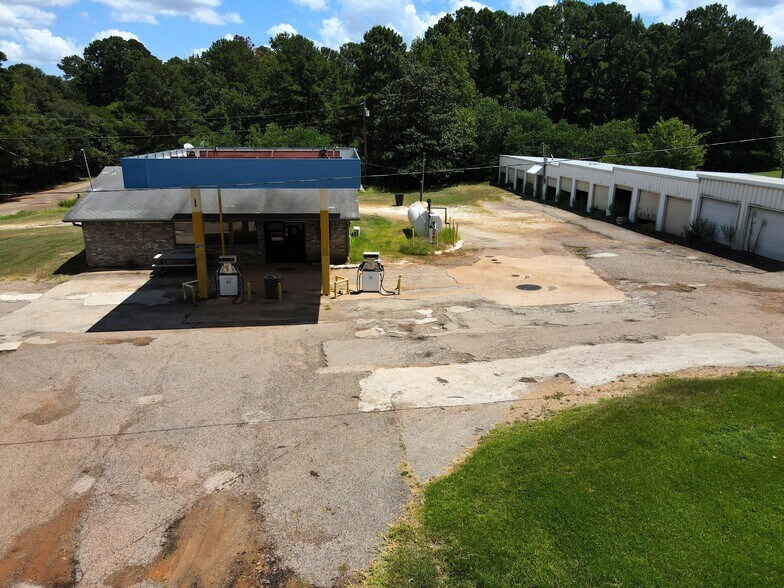 More Photos Of 13852 FM 747 S, Jacksonville Convenience Store For Sale