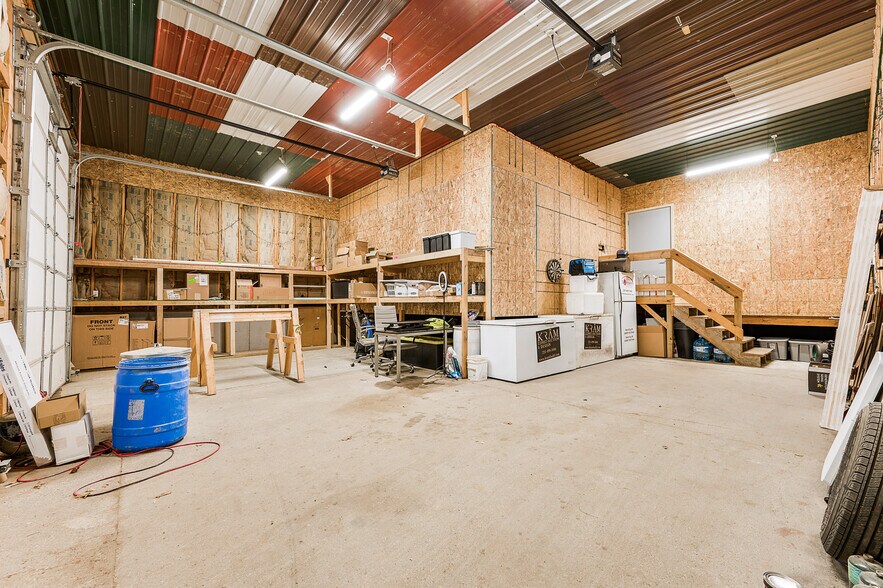 More Photos Of 11406 E 8th St, Reed City Office For Sale