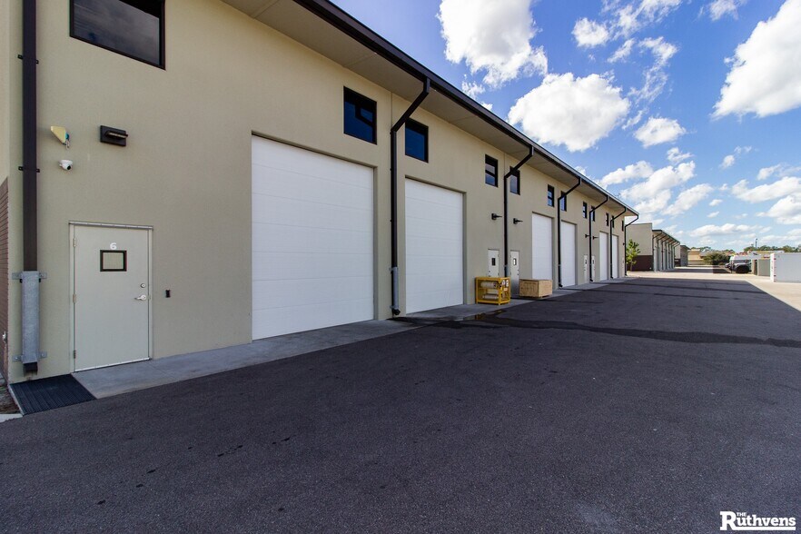 More Photos Of 3625 Jones Industrial Dr, Lakeland Unknown For Lease
