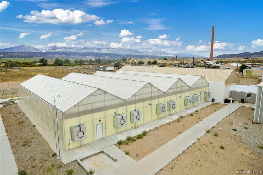 More Photos Of 7800 7706 7708 7710 County Rod 152, Salida Manufacturing For Sale