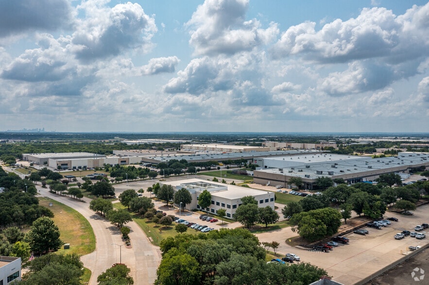 More Photos Of 15100 FAA Blvd, Fort Worth Office For Sale