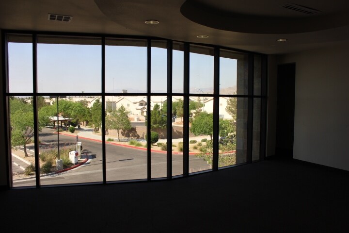 More Photos Of 7485 W Azure Dr, Las Vegas Office For Lease