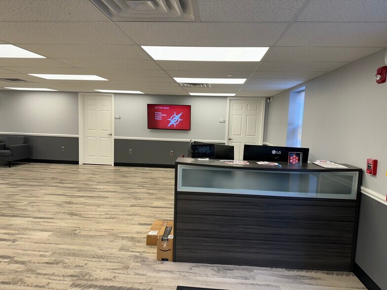 More Photos Of 670 N Beers Bldg 3 St, Holmdel Medical For Sale