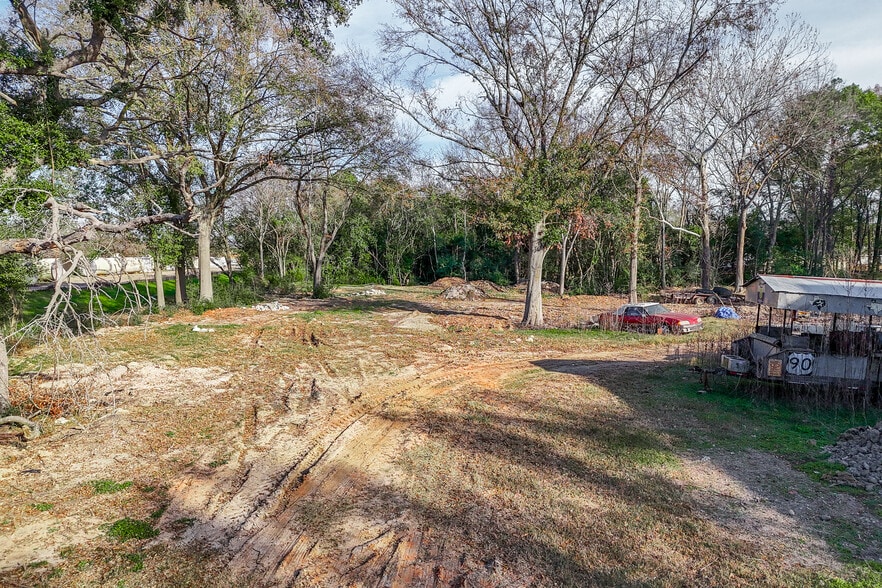 More Photos Of 9722 Willow St, Houston Land For Sale