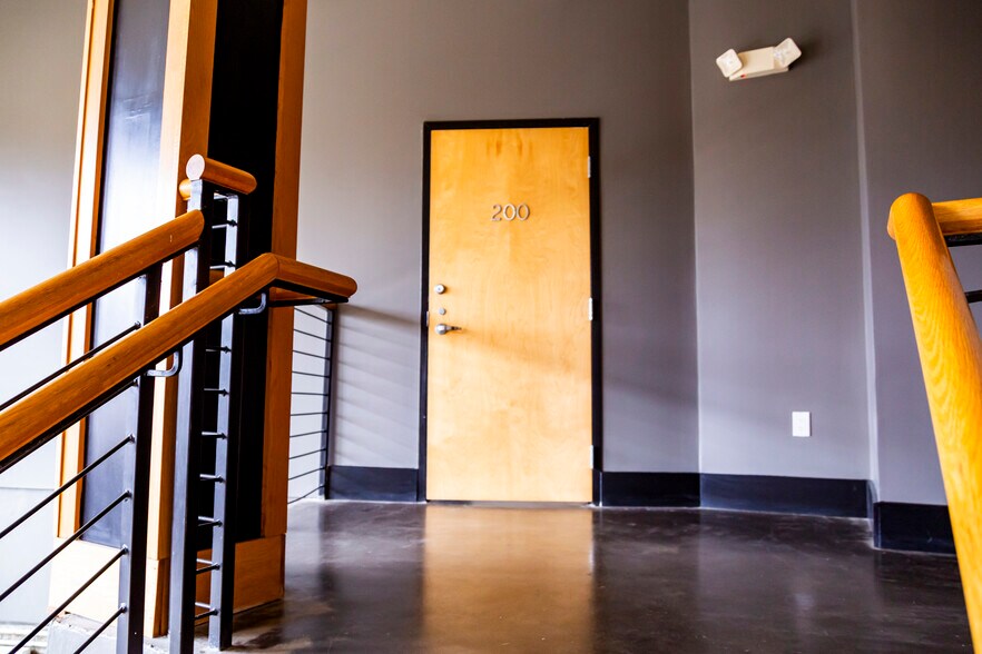 More Photos Of 319 Atlanta St SE, Marietta Office For Lease