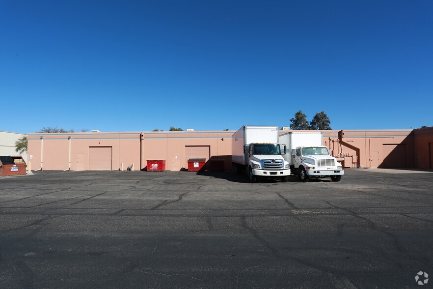 More Photos Of 3865 E 34th St, Tucson Light Manufacturing For Lease