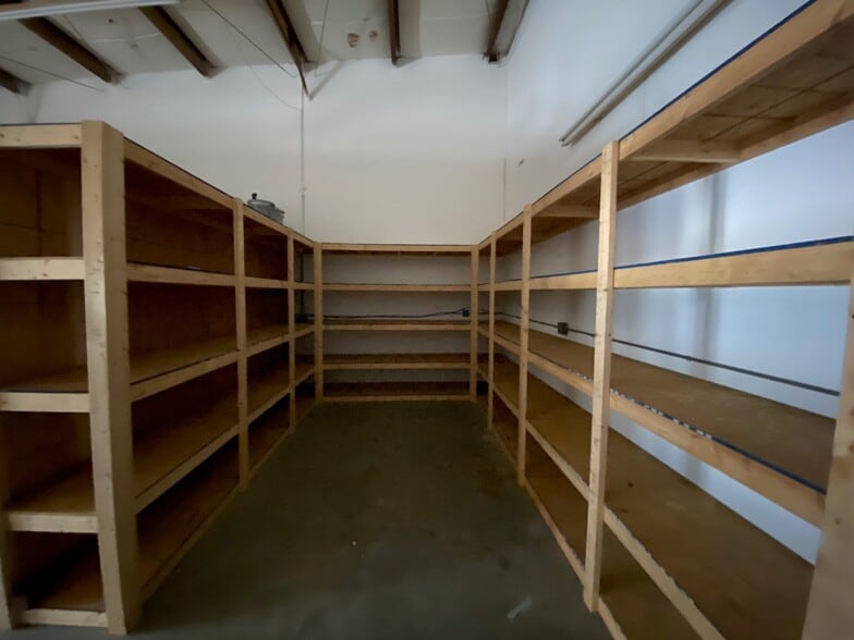 More Photos Of 936 Professional Pl, Chesapeake Warehouse For Lease