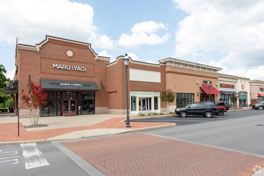 More Photos Of 300 Indian Lake Blvd, Hendersonville Unknown For Lease