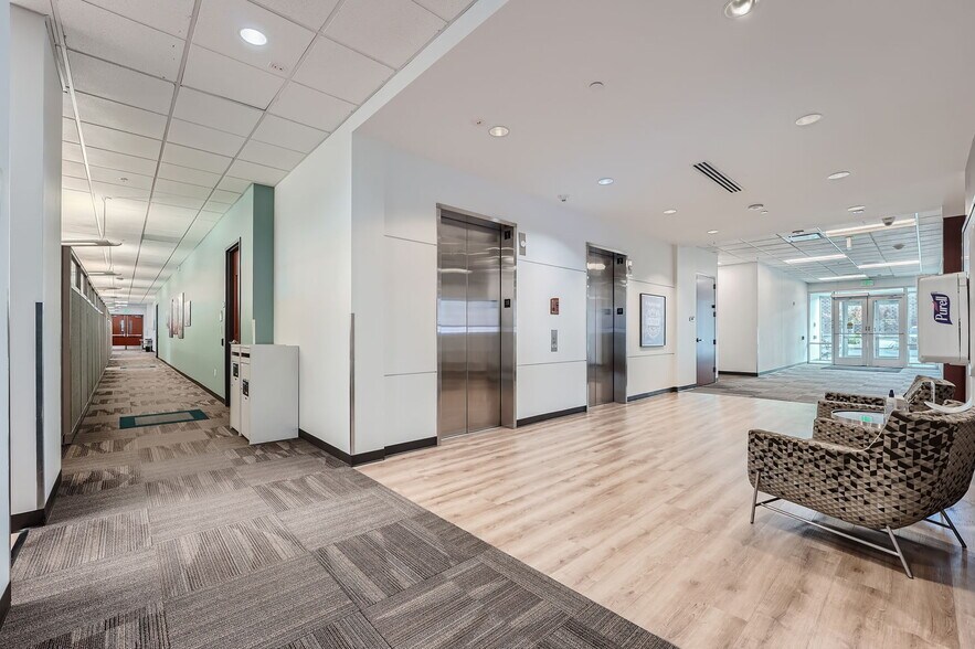 More Photos Of 7390 S Iola St, Englewood Office For Lease