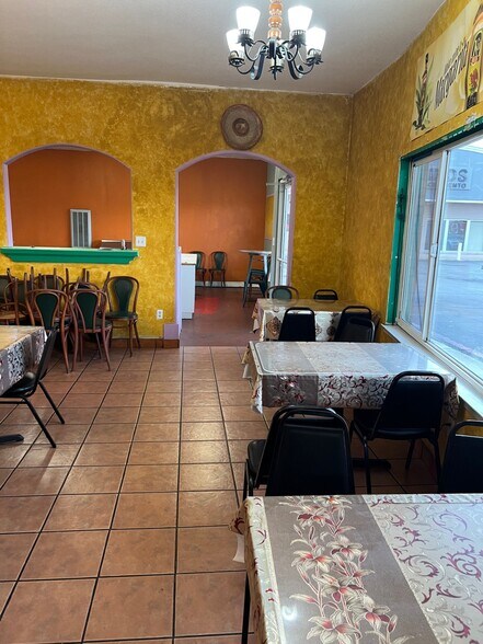 More Photos Of 9353 Greenback Ln, Orangevale Freestanding For Lease