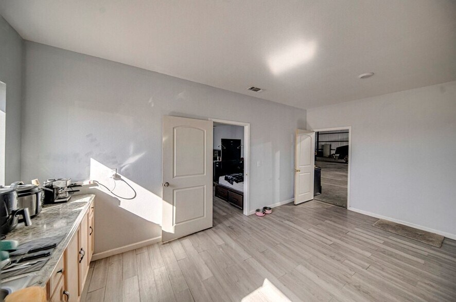 More Photos Of 1850 N FM 866, Odessa Warehouse For Sale