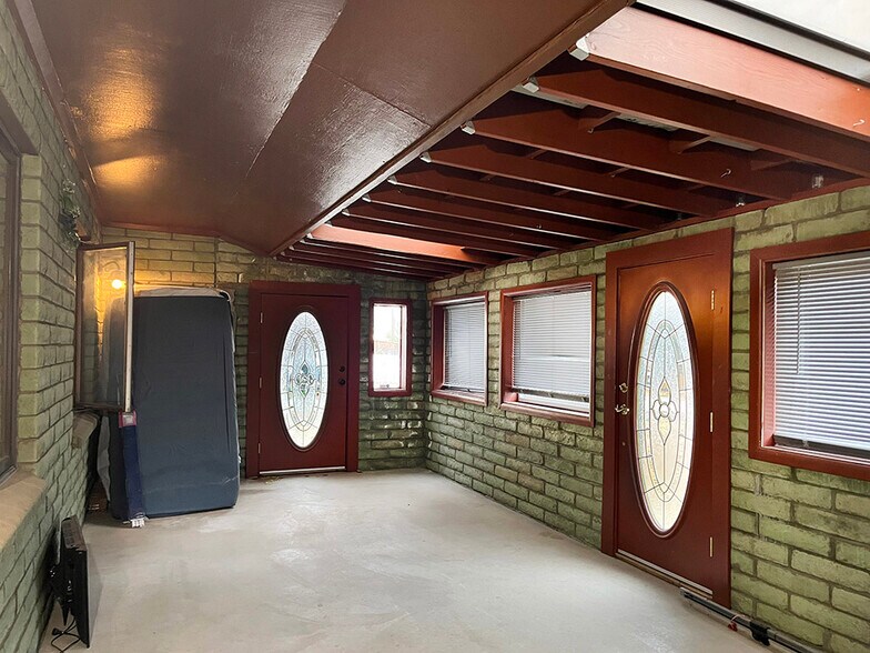More Photos Of 2891 E Adams St, Show Low Storefront Retail Residential For Sale