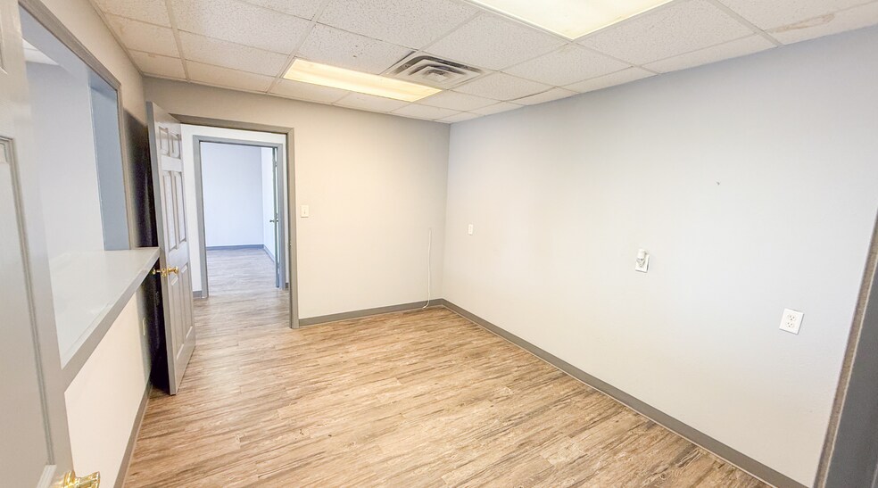 More Photos Of 3611 E State Highway 158, Midland Unknown For Lease