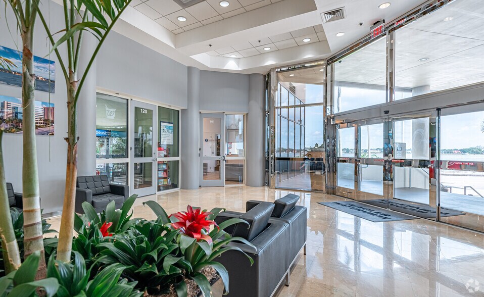 More Photos Of 1515 N Flagler Dr, West Palm Beach Medical For Lease