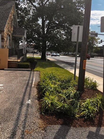 More Photos Of 400 Crain Hwy N, Glen Burnie Office For Sale