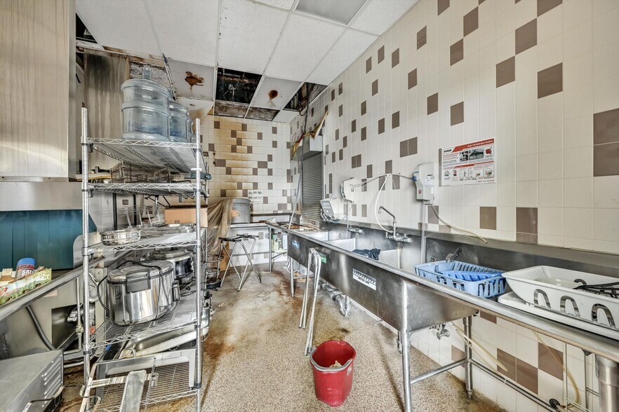 More Photos Of 15 Alliance St, New Philadelphia Rehabilitation Center For Sale