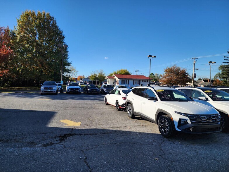 More Photos Of 2934 Valley Ave, Winchester Auto Dealership For Lease