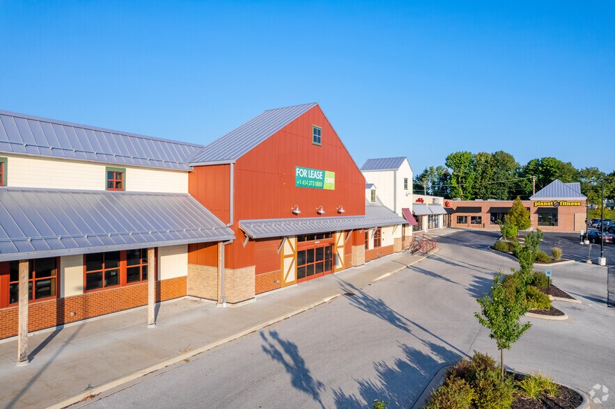 More Photos Of N89W16849 Appleton Ave, Menomonee Falls Supermarket For Lease