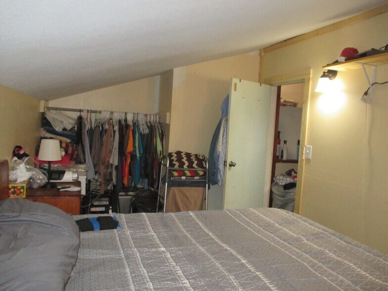 More Photos Of 205 N Gunnison Ave, Lake City Restaurant For Sale