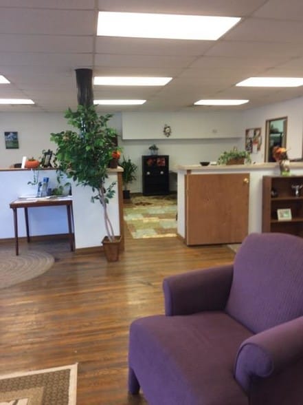 More Photos Of 104 S 2nd St, Okemah Restaurant For Sale