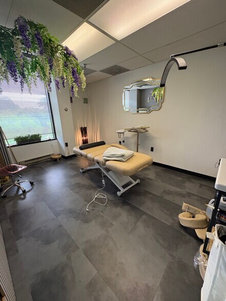 More Photos Of 7610 Carroll Ave, Takoma Park Medical For Sale