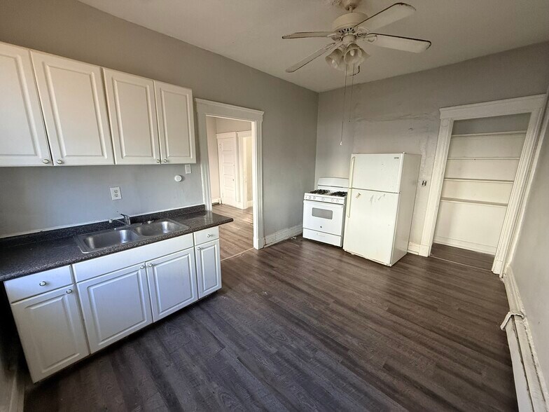 More Photos Of 1762 Cleveland Ave, Norwood Apartments For Sale
