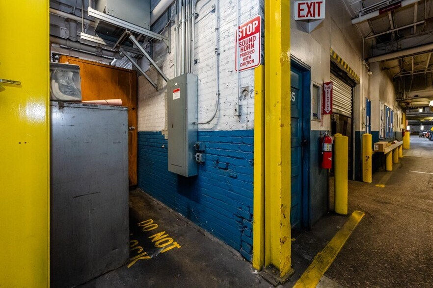 More Photos Of 521 Langley Ave, Saint Joseph Industrial For Sale