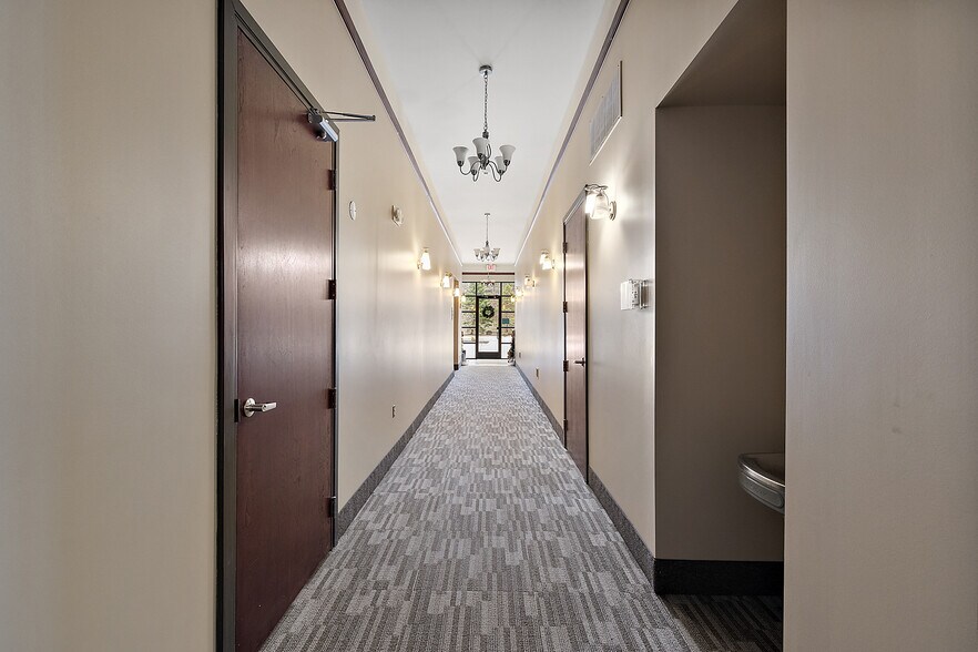 More Photos Of 2455 Union Lake Rd, Commerce Township Medical For Sale