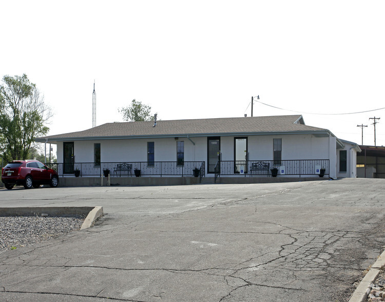 Primary Photo Of 1950 Aspen Cir, Pueblo Light Manufacturing For Lease