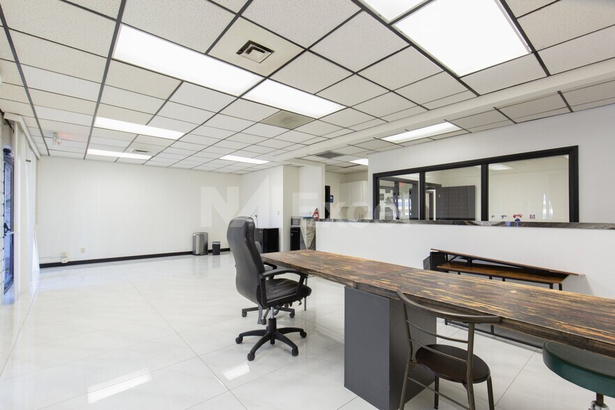 More Photos Of 601 S Rancho Dr, Las Vegas Medical For Sale