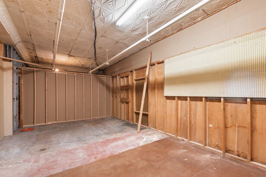 More Photos Of 1218-1220 Tamm Ave, Saint Louis Storefront Retail Residential For Lease