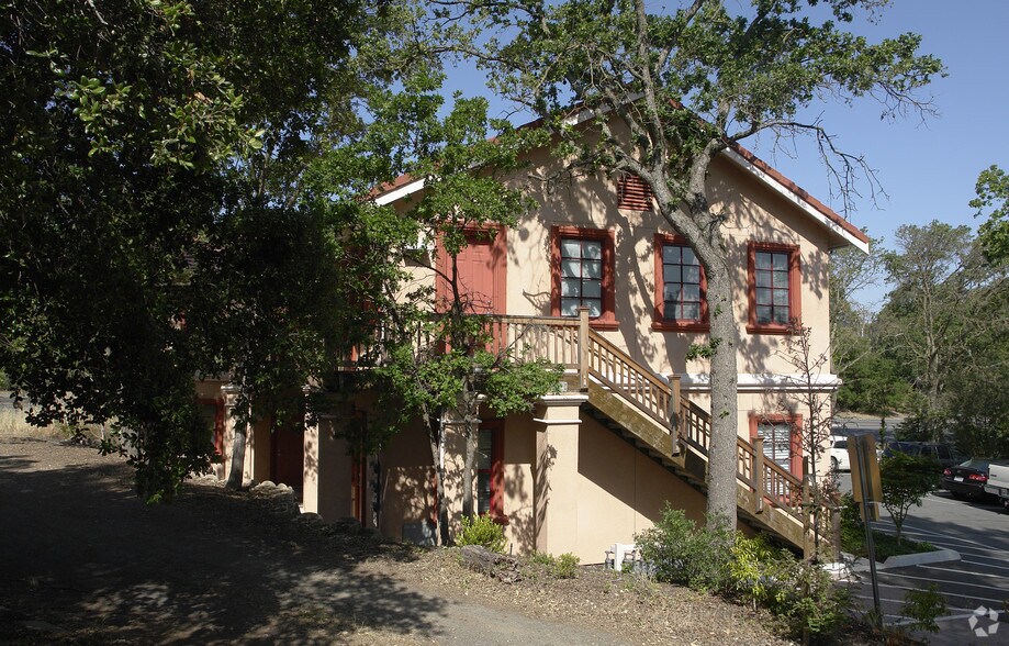 More Photos Of 818 Grayson St, Pleasant Hill Office For Lease