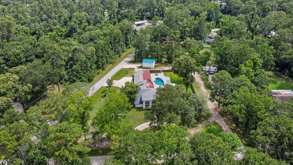 More Photos Of 2042 Teal Dr, Spring Dormitory For Sale