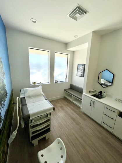 More Photos Of 13052 Dallas Pky, Frisco Medical For Sale