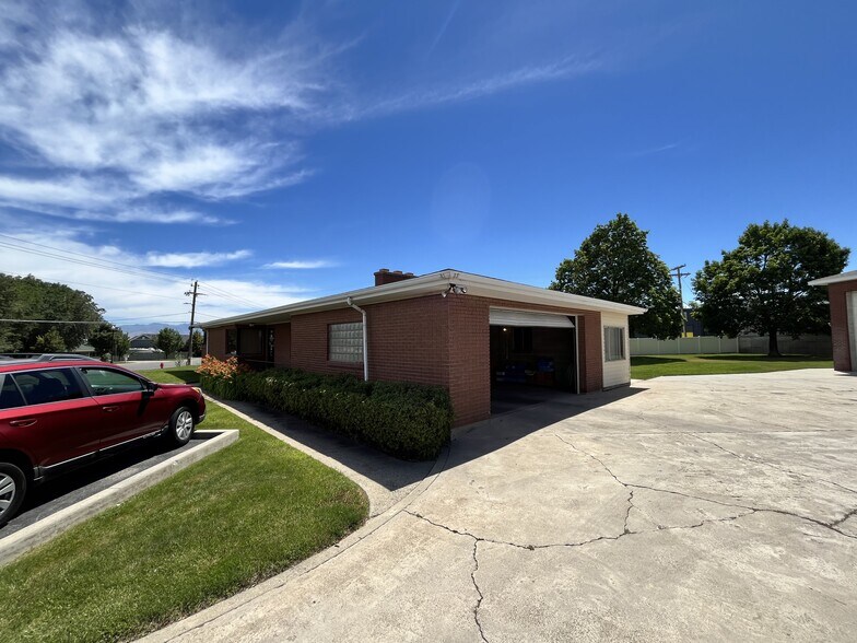 More Photos Of 7105 W 3500 S, Salt Lake City Office For Lease