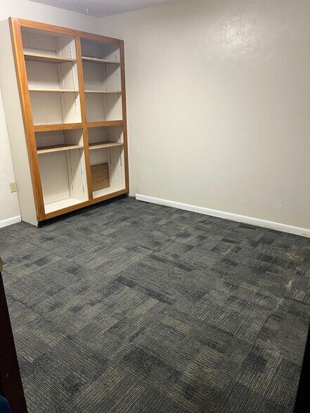 More Photos Of 7378 Sunrise Blvd, Keystone Heights Self Storage For Lease