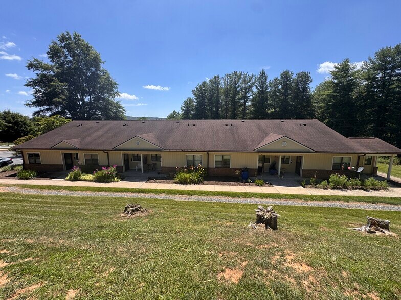 More Photos Of 299 Independence Rd, Sparta Apartments For Sale