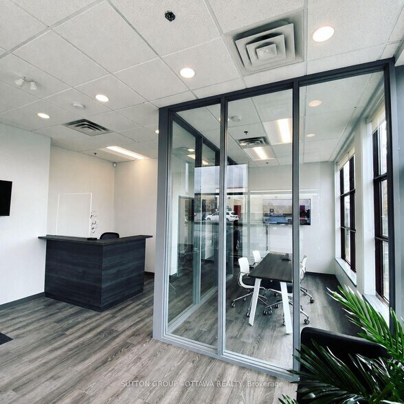More Photos Of 474 Hazeldean Rd, Ottawa General Retail For Lease