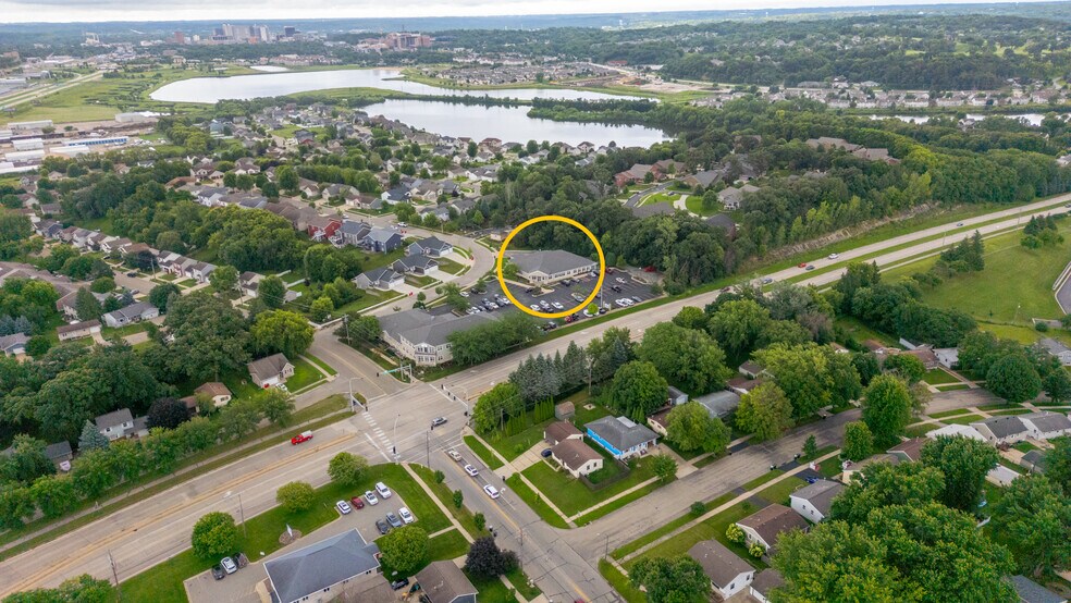 More Photos Of 3420 Lakeridge Pl NW, Rochester Office For Lease