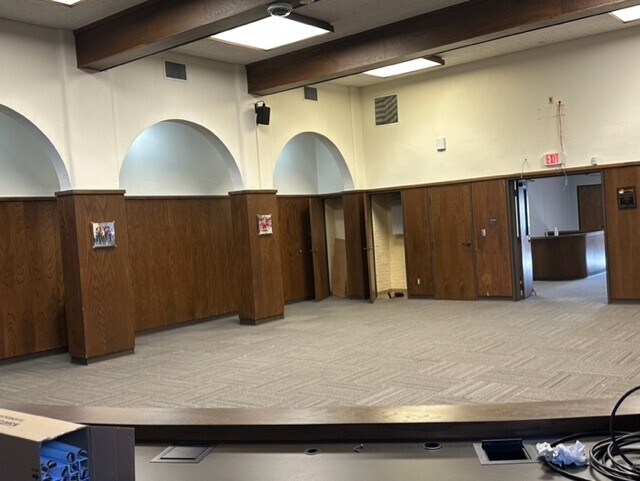 More Photos Of 200 E North St, Crown Point Office For Lease