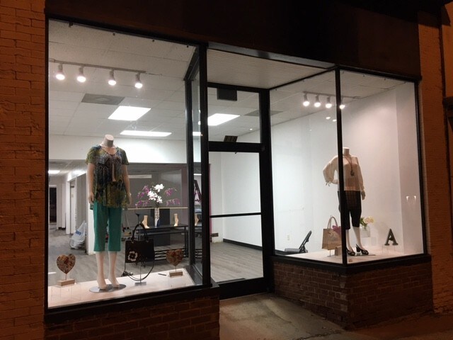 More Photos Of 120 S Market St, Madison Storefront Retail Residential For Sale