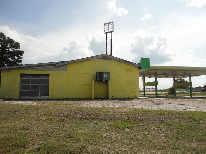 More Photos Of 1399 Highway 38 W, Latta Specialty For Sale