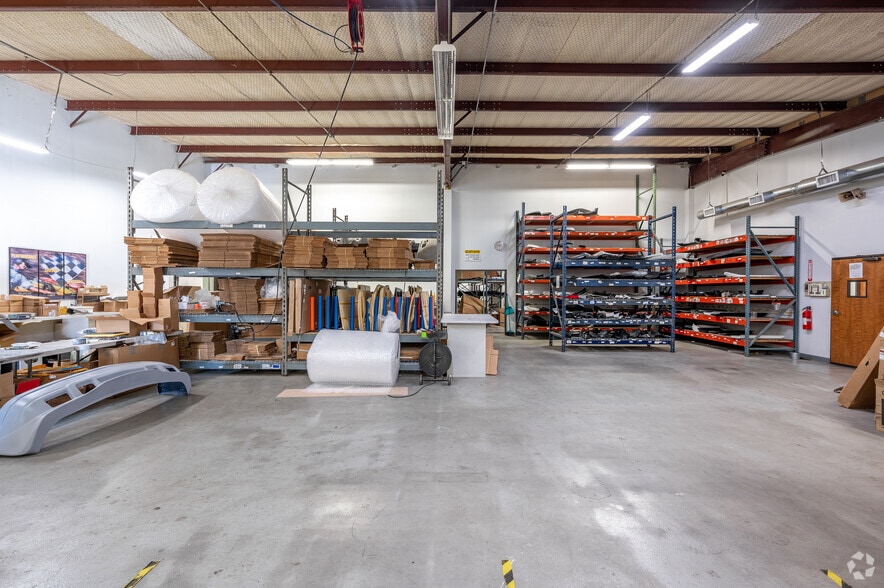 More Photos Of 1210 Metro Park Blvd, Lewisville Distribution For Sale