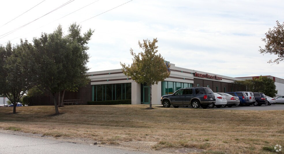 More Photos Of 5949 W Raymond St, Indianapolis Medical For Sale