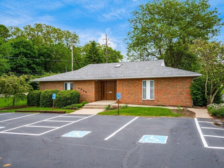 Primary Photo Of 4960 Middle Urbana Rd, Springfield Medical For Sale