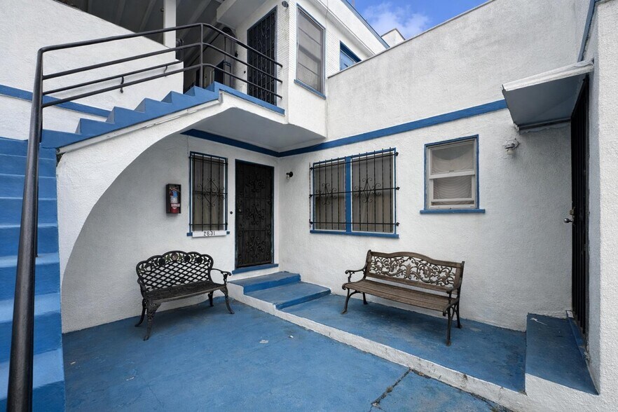 More Photos Of 2629 S Garth Ave, Los Angeles Multifamily For Sale