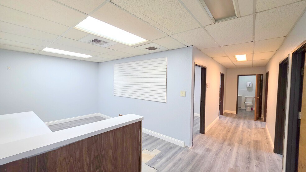 More Photos Of 647 E E St, Ontario Medical For Lease