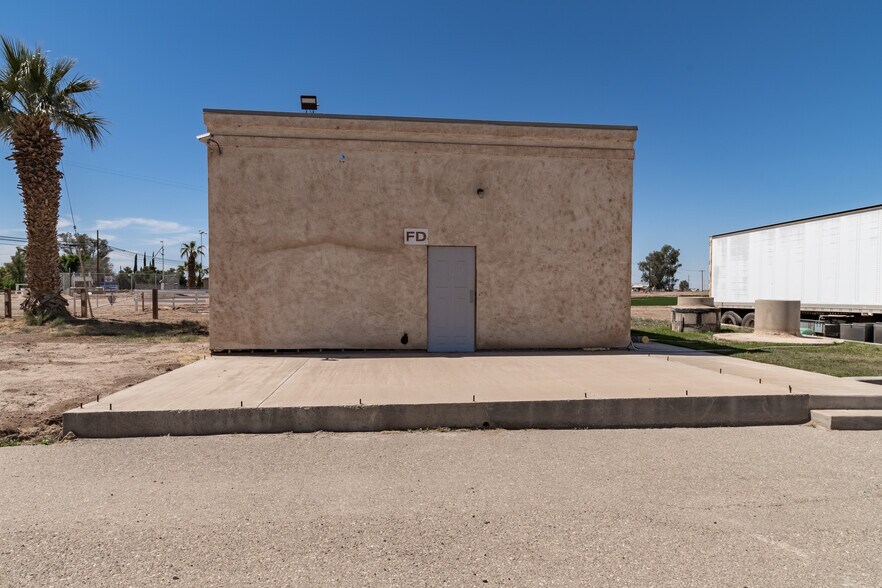 More Photos Of 796 W Evan Hewes, El Centro Restaurant For Sale