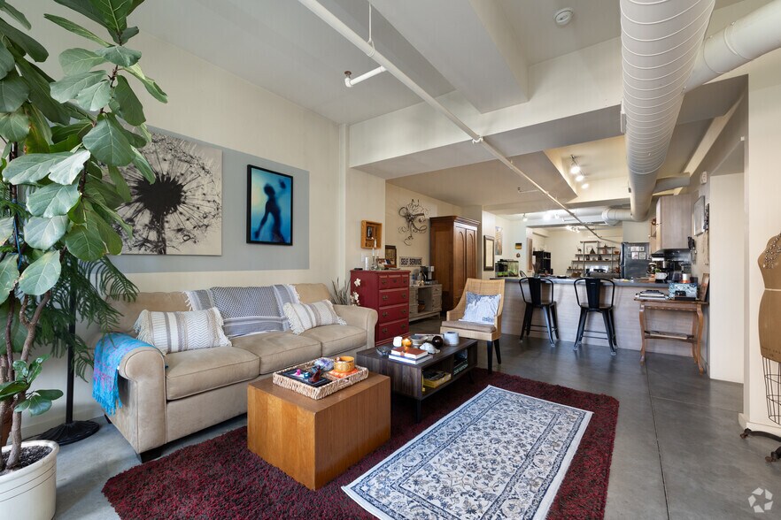 More Photos Of 915 Olive St, Saint Louis Apartments For Sale