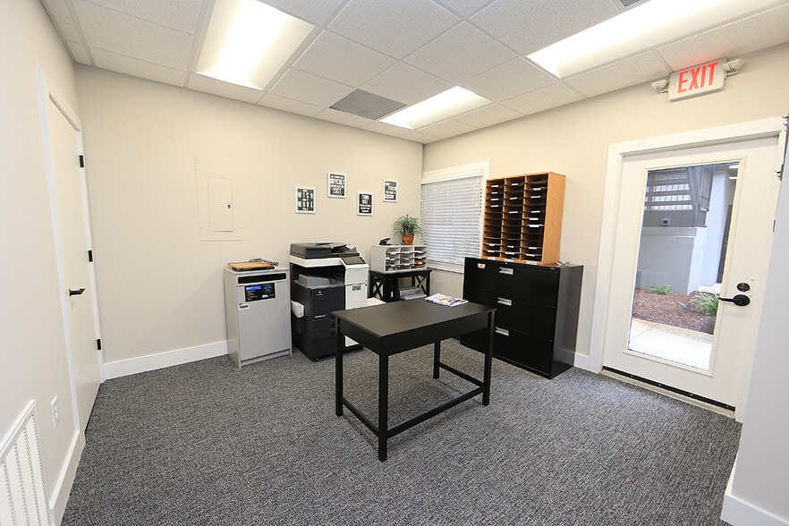 More Photos Of 1906 E Highway 54, Durham Unknown For Lease